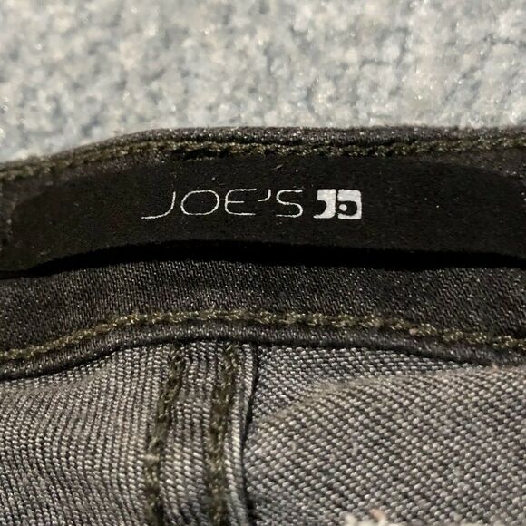 Joe’s Jeans 26 Dark Blue Distressed Mid Rise Raw Hems 27 in Inseam Women's - Picture 8 of 12